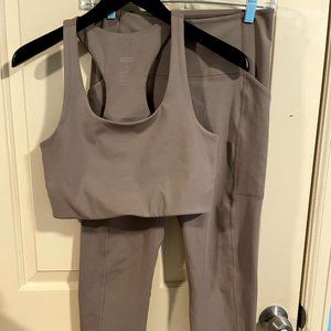 Girlfriend Collective Limestone Set Medium